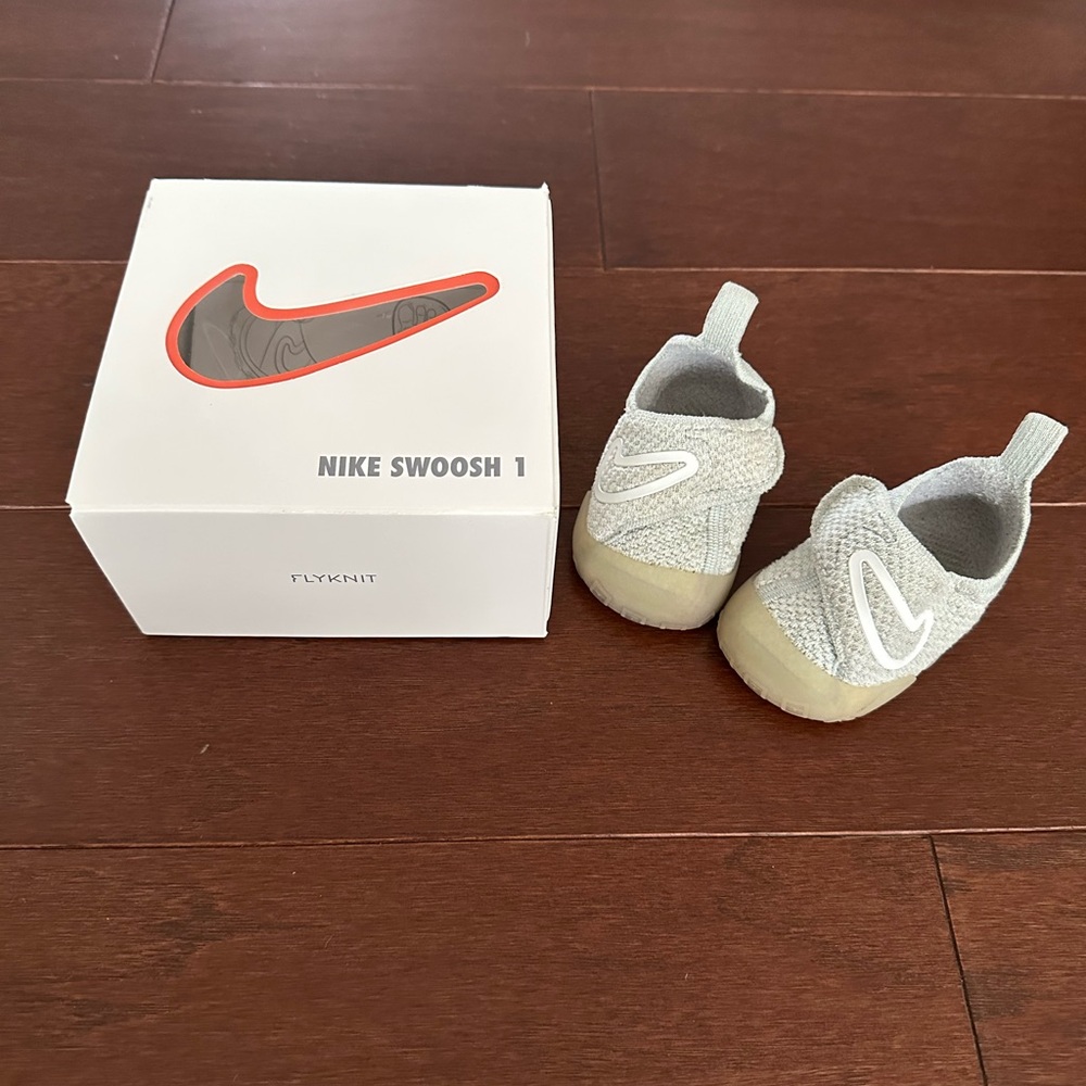 Nike Swoosh 1 Gray Baby Walker Shoes Size 3